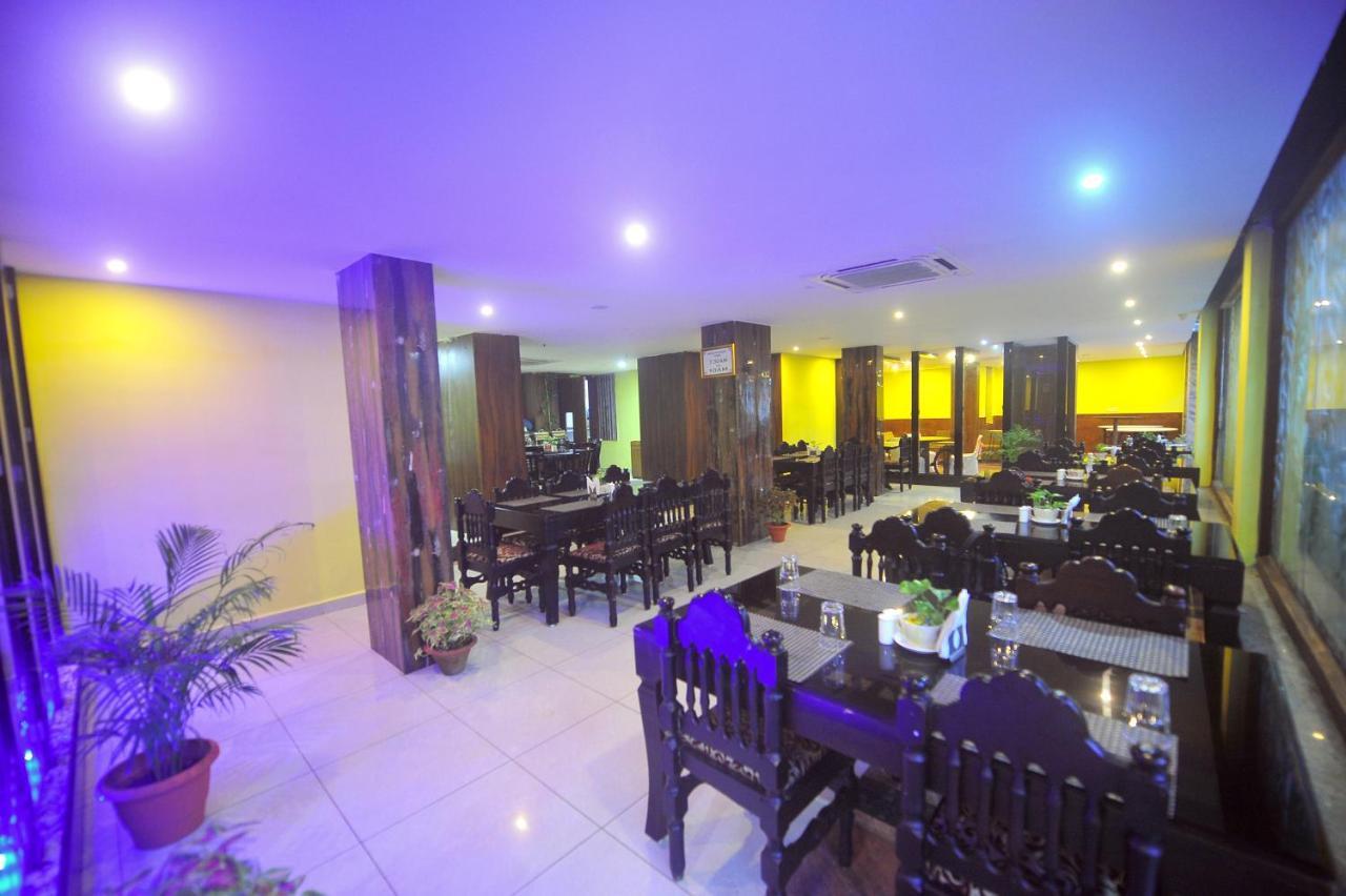 Pipul Hotels And Resorts 400 Meter From Sea Beach Пури Екстериор снимка
